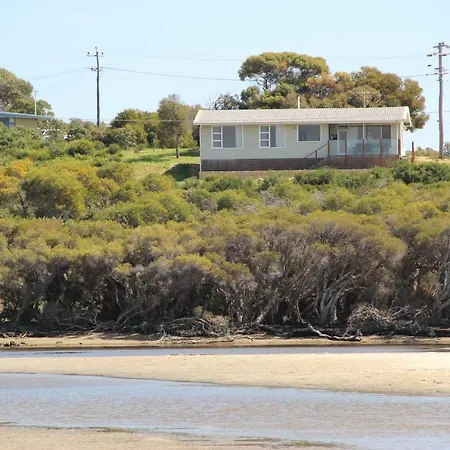 River Panorama Beach House Guilderton Exterior photo